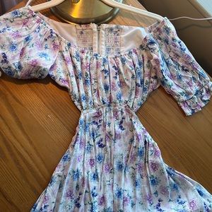 Isabella’s cabinet floral dress